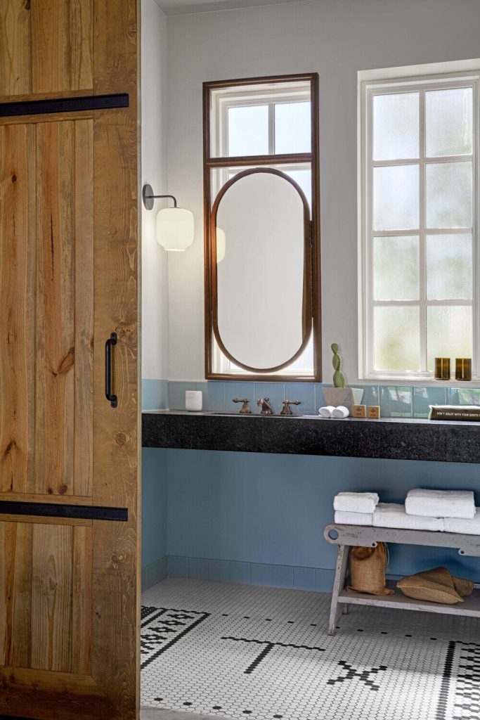 23249792_ImageLargeWidth