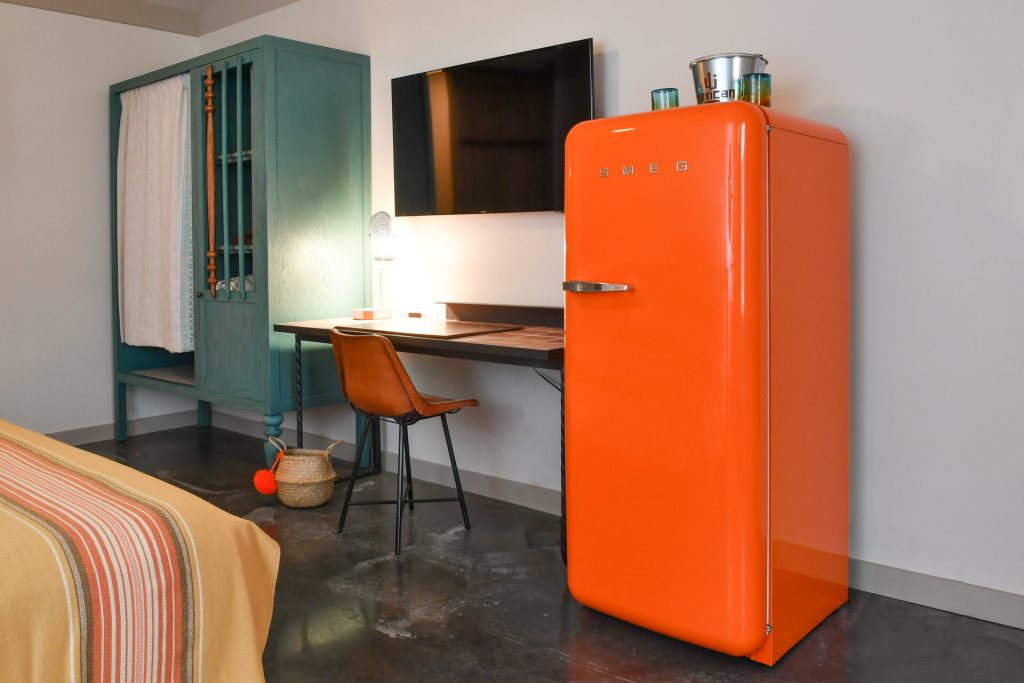 23249846_ImageLargeWidth