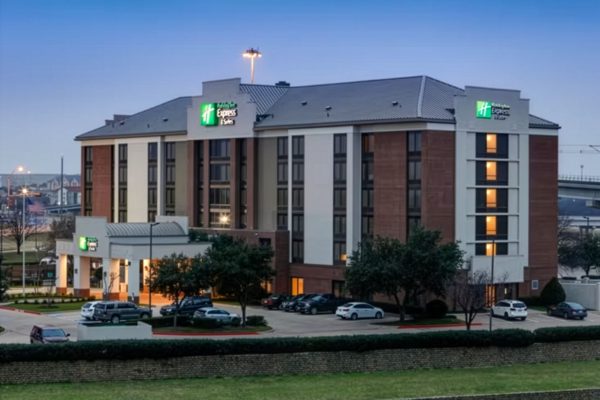 holiday-inn-express-and-suites-irving-5892899835-4x3 Firefly Upscaler 4x scale