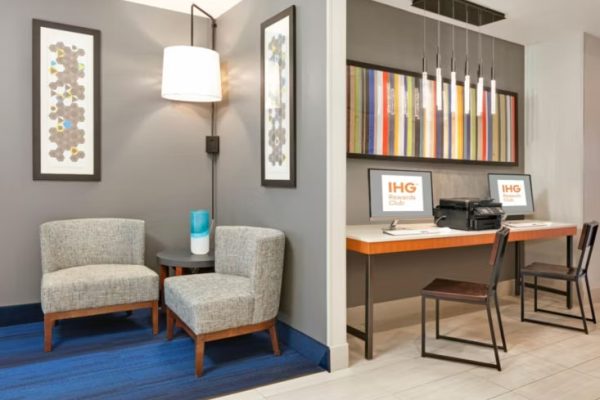 holiday-inn-express-and-suites-irving-5892934111-4x3